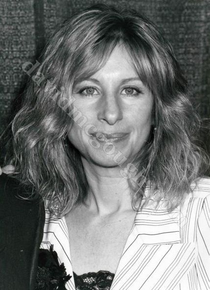 Barbra Streisand 1985  LA 3..jpg
